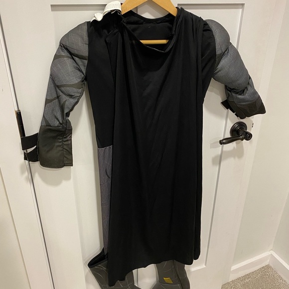 Deluxe Batman Costume ~ Medium - Picture 5 of 9